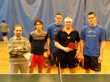 A Budai XI SE VII.csapata, balr�l: Koll�r L�szl�, Leinweber Zolt�n, Farkas Kriszti�n, Szab� Attila, Farkas P�ter