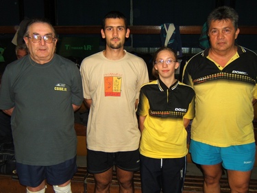 a Csepeli ISE VI. csapata, balr�l: 