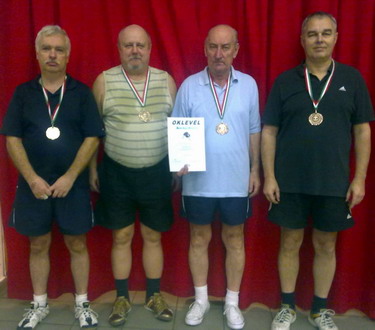 balr�l: Gergely Ferenc, Csip�k P�ter, B�lint Tivadar �s Kelemen Attila